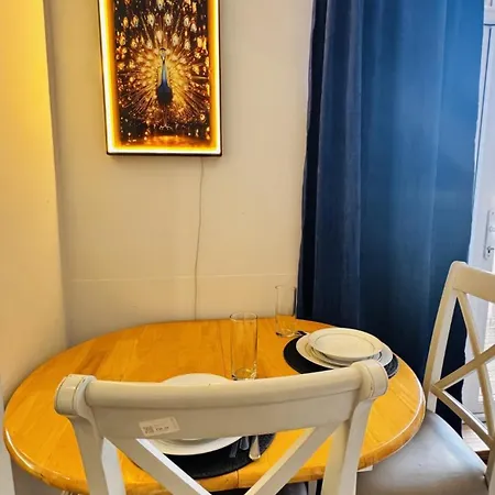 Appartement 4 Bedroom House Eastville Sleeps 9 Contractors Long