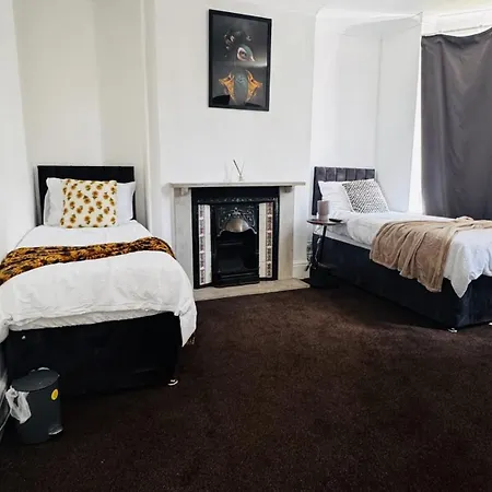 4 Bedroom House Eastville Sleeps 9 Contractors Long Appartement
