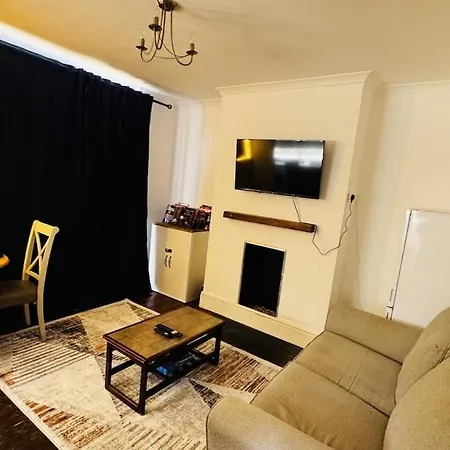 Appartement 4 Bedroom House Eastville Sleeps 9 Contractors Long *