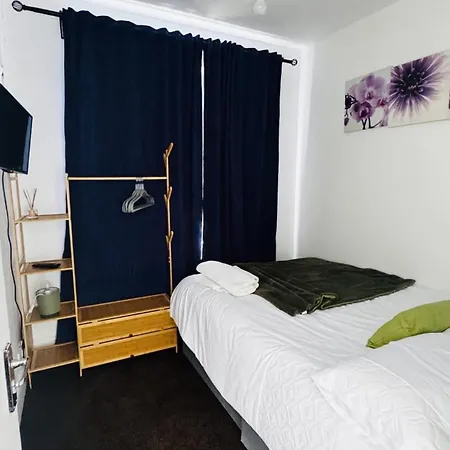 4 Bedroom House Eastville Sleeps 9 Contractors Long Appartement